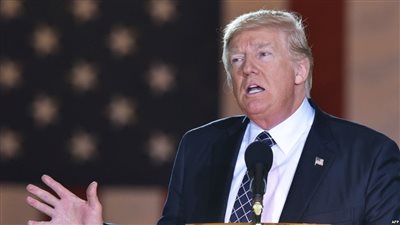 ترامب: أمريكا شهدت يوما عظيما بعد خفض الضرائب
