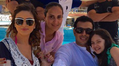 البنات يفسدن دخلة مصطفى شعبان على صافيناز في «أبوالبنات»