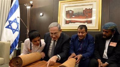 الحوثيون يعتقلون حاخام اليمن بتهمة تهريب نسخة من التوراة لإسرائيل