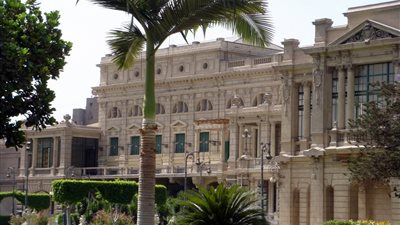 نصف مليون سائح لزيارة القصور الملكية عام 1954