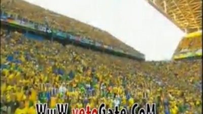 بالفيديو.. هتاف غير طبيعي من جمهور البرازيل أثناء النشيد الوطني