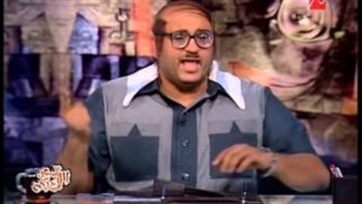 بالفيديو.. أبو حفيظة يسخر من مراقبة الداخلية للإنترنت