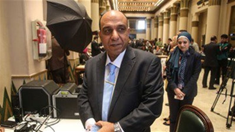 اللواء محمد عقل عضو