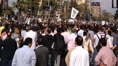 انضمام نشطاء 