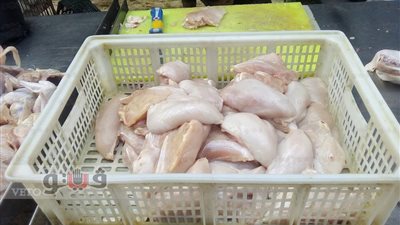 بالصور.. ثبات أسعار الخضراوات والفاكهة وارتفاع اللحوم بسوق شبرا