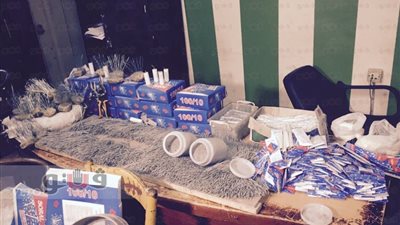 مباحث الحدائق تضبط مصنع ألعاب نارية