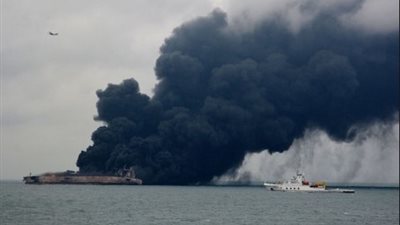 إيران تعلن مصرع جميع طاقم ناقلة النفط المنكوبة في بحر الصين