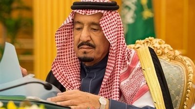 السعودية تسلم اليمن وديعة بملياري دولار
