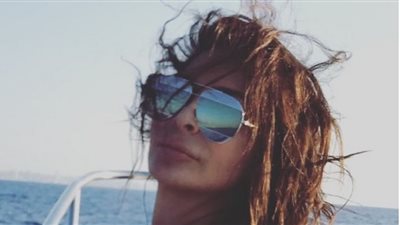 بالصور.. إليسا تقضي إجازة في بيروت بعد حفلها الأخير