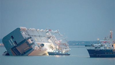 غرق سفينة هندية متوجهة إلى اليمن قبالة سواحل عمان