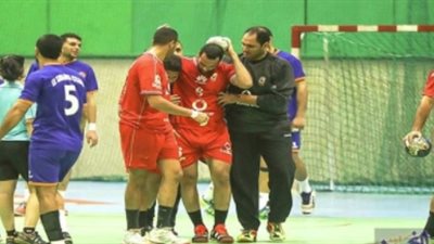 الأهلي يطمئن على لاعب كرة اليد بأشعة على المخ