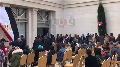 السفارة المصرية بالأردن توفر كراسى للناخبين (صور)