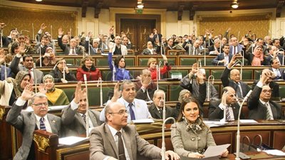 بدء الجلسة الطارئة للبرلمان للتصويت على التعديل الوزاري