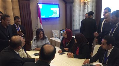 وزيرة الهجرة تصل إلى غرفة العمليات لمتابعة انتخابات المصريين في الخارج
