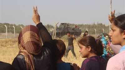 بالفيديو.. تظاهرات الأكراد بـ«كوباني» رفضا للتدخل التركي في سوريا