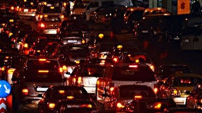 كثافة مرورية أعلى كوبري 6 أكتوبر بسبب أعمال الصيانة