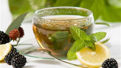 الشاي الأخضر بالقرفة والعسل لحرق دهون الجسم أثناء النوم