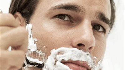 7 طرق تجنبك ظهور حبوب البشرة بعد الحلاقة