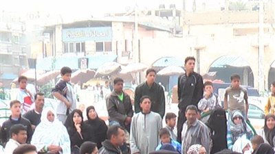 قوى سياسية بالشيخ زويد تتظاهر لاستكمال الثورة