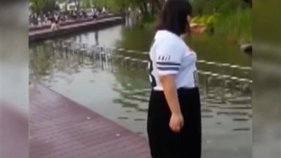 بالفيديو.. أطرف المواقف التي تثبت مقولة «من حفر حفرة لأخيه وقع فيها»