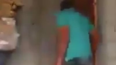 رد فعل صادم لأب أخبره ابنه أنه يريد الزواج (فيديو)