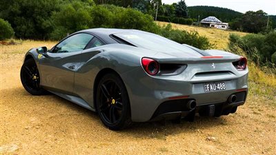 جمارك السيارة «فيرارى 488» الواردة من الإمارات