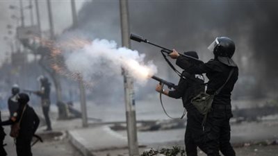 إطلاق قنابل غاز لتفريق المعترضين على إزالة التعديات في السويس