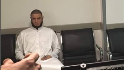 أحمد الفيشاوي ينشر صورة جديدة من كواليس «الشيخ جاكسون»