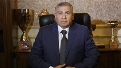3 أسباب وراء الإطاحة باللواء الشيخ من وزارة التموين