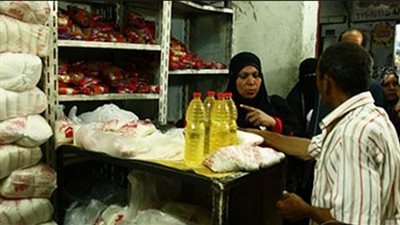 «التموين» تصرف مستحقات سلع الخبز للبقالين