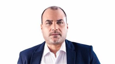 محمد الباز ينضم لراديو ٩٠ ٩٠ ببرنامج «باقي من الزمن»