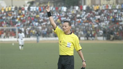 بالأسماء.. طاقم تحكيم لقاء إنبي و«مونانا» الجابونى