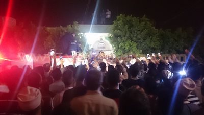 بالصور.. الآلاف بكفر الشيخ يشيعون جثمان شهيد رفح ويهتفون ضد الإرهاب