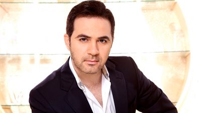 وائل جسار يصل مطار القاهرة قادما من لبنان