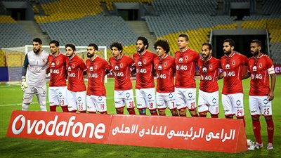 السفير المصري يحضر مران الأهلي في جنوب أفريقيا