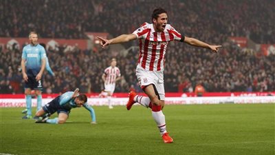 بالفيديو.. ستوك سيتي يفوز بثلاثية على سوانزي ورمضان صبحي يسجل هدفا