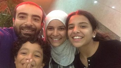 مصروف البيت في «إيد الأولاد».. أب يبتكر طريقة جديدة لتعليم أبنائه المسئولية