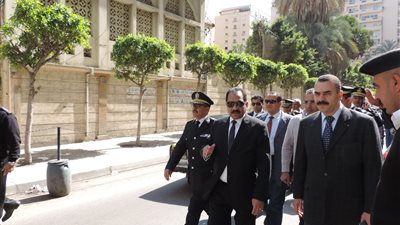 جولة تفقدية لمدير أمن الإسكندرية على الكنائس