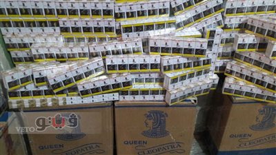 بالصور.. «تموين المنيا» تصادر أسمدة وسلعا تموينية مجهولة المصدر