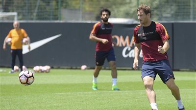 محمد صلاح يشارك في تدريبات روما استعدادا لمواجهة جنوي