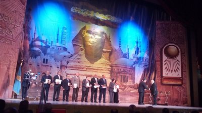 العناني: مقبرتا نفرتاري وسيتي الأول حققتا ١٨ مليون جنيه خلال عام