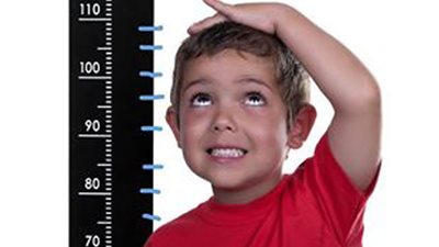5 أسباب تؤدي إلى إصابة طفلك بمرض قصر القامة