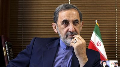 مستشار خامنئي: طهران لن تسمح لأمريكا بتفقد المراكز العسكرية الإيرانية