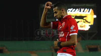 مؤمن زكريا يتقدم بالهدف الثاني للأهلي في الرجاء