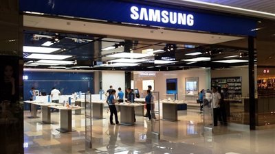 للمرة الرابعة.. سامسونج ترفع أسعار هواتفها 5% خلال شهر