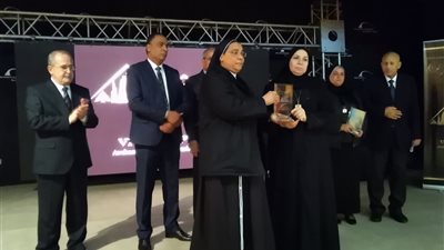 مؤتمر «فيفا إيجبت» يكرم أسر الشهداء بالإسكندرية