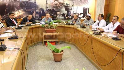 بالصور..«التنمية المحلية» تقيم أسبوعا بيئيا في دمياط