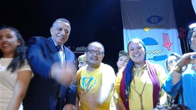 بالصور.. محافظ الجيزة يحضر أوبريت «مصر عبر التاريخ» بمسرح السعيدية