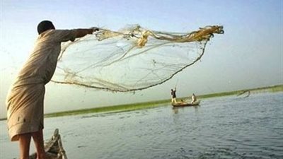 وقف تصاريح لنشات النزهة في السويس