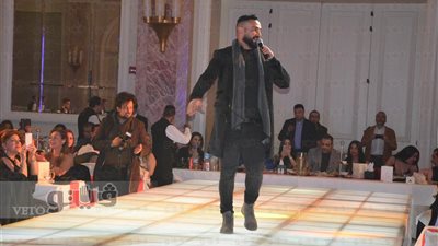 بالصور.. أحمد سعد يتألق في ثالث فقرات حفل عيد الحب بفورسيزون